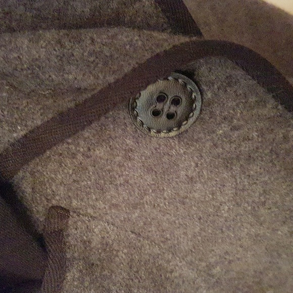 Steve Madden Poncho - Picture 8 of 11